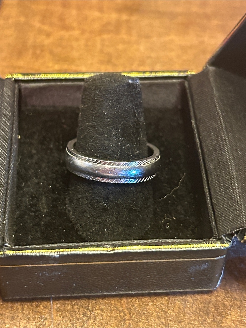 Textured Edge Stainless Steel (316L)Women's Band.